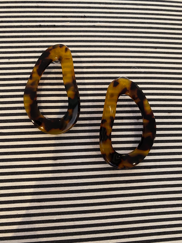 Pavé Seed Pearl Posts