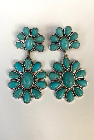 Pavé Seed Pearl Posts