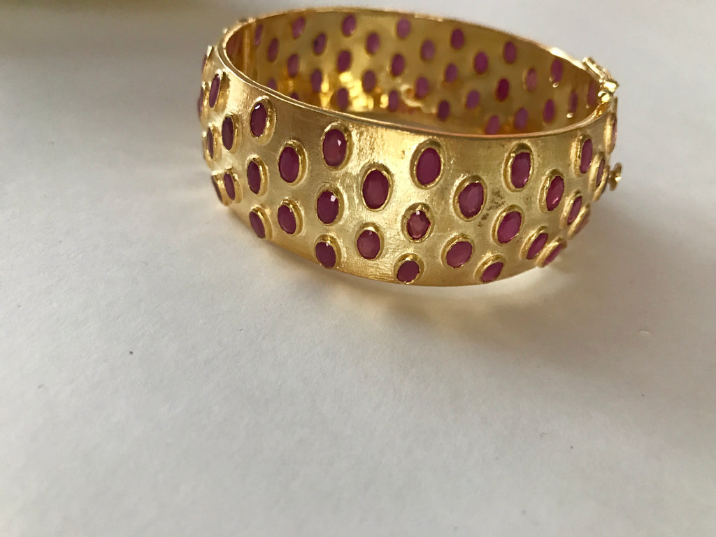 Canon Bangle Bracelet in Ruby - Palme d'Or