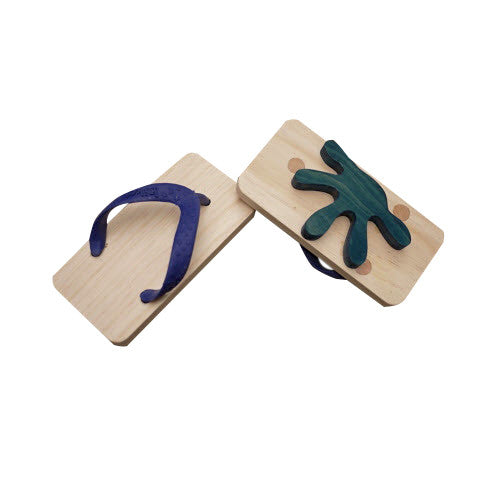 Gecko Print Flip-Flops-- SMALL